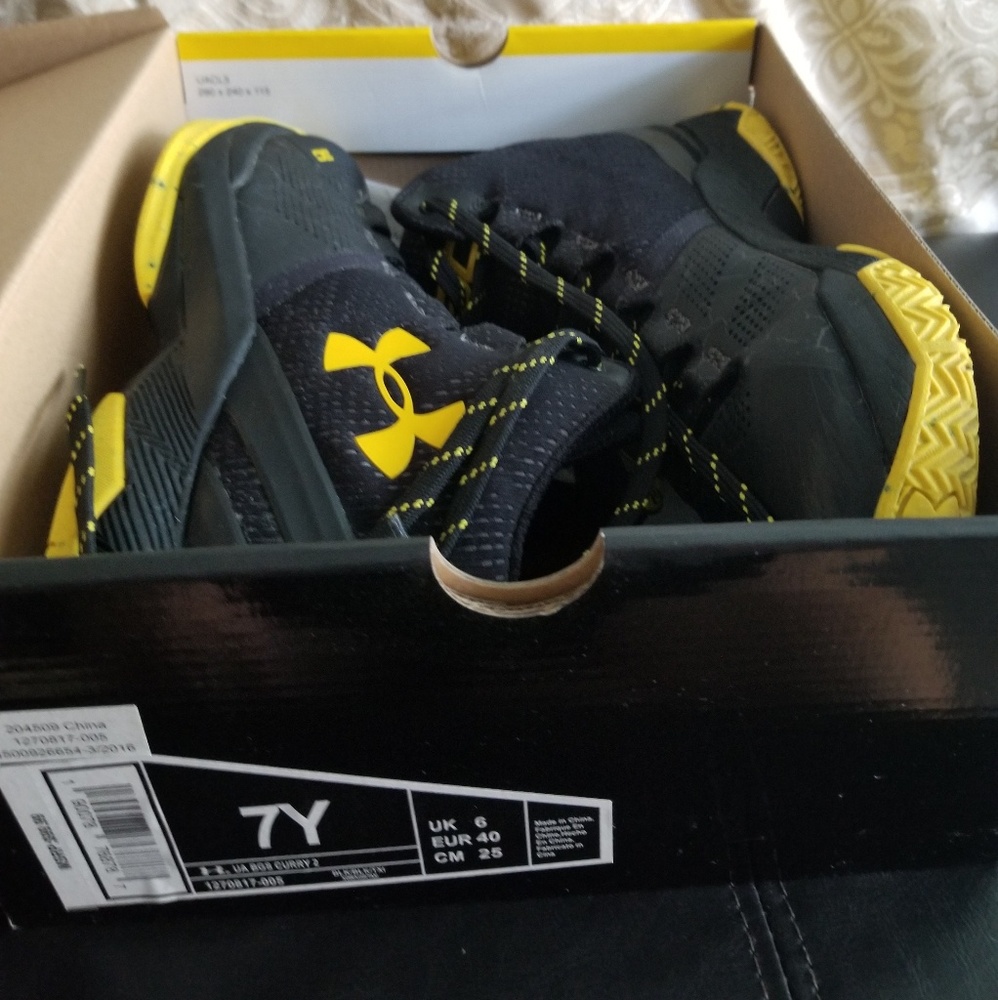 Curry 2's Batman BKK/YLW